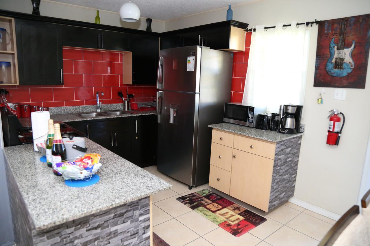 The Oasis I, Portmore Country Club Zewnętrze zdjęcie