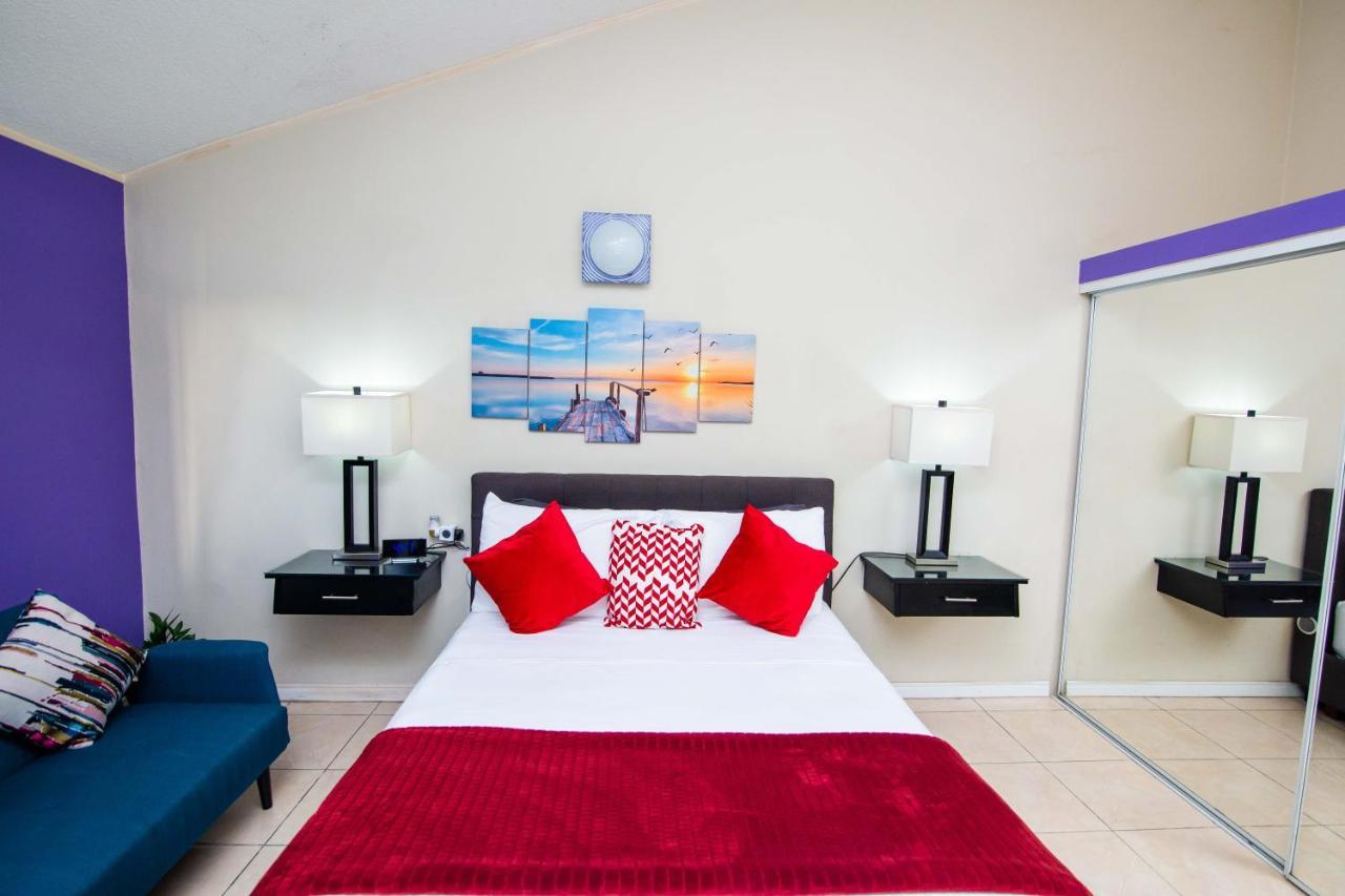 The Oasis I, Portmore Country Club Zewnętrze zdjęcie
